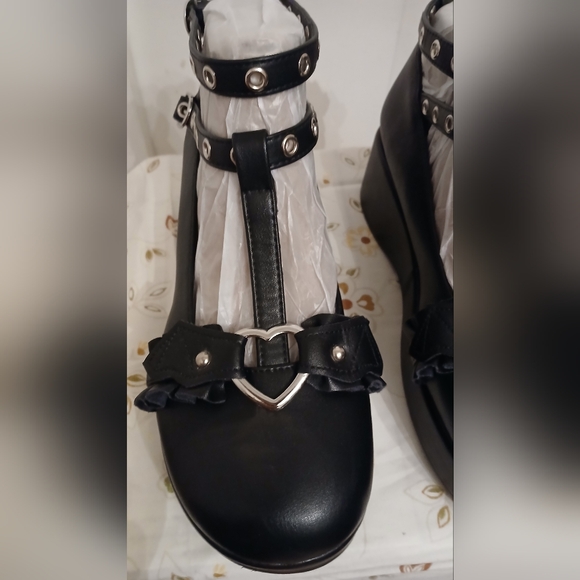 BYOMIG Mary Jane T Strap Chunky Heel Goth Platform Lolita Oxfords Black Never w - Picture 11 of 13